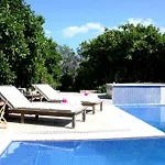 Olive Farm Of (adults Only) ホテル ダッチャ