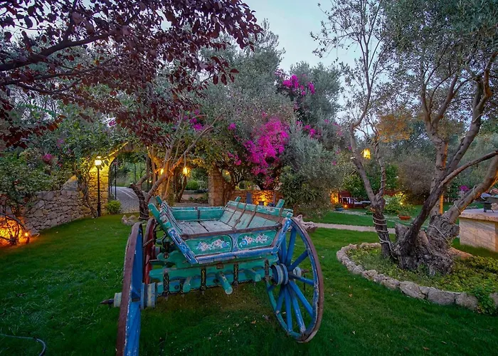 Olive Farm Of (adults Only) מלון 2*